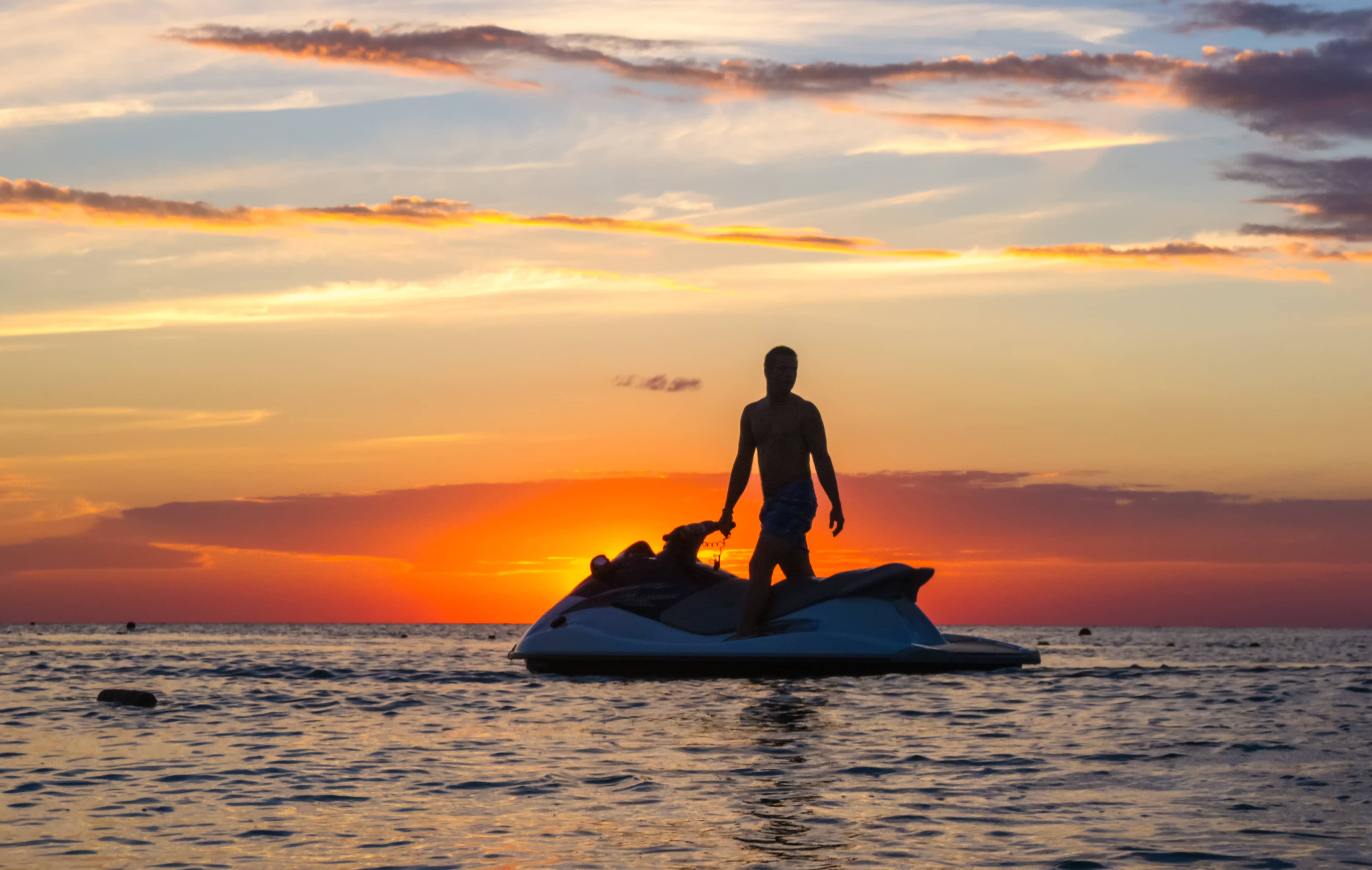>Jet-Ski