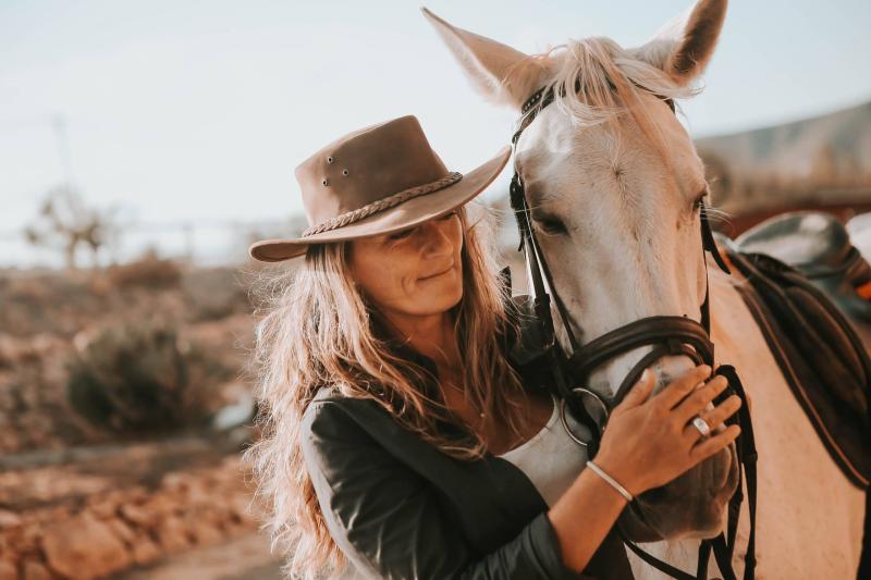 Balade à cheval – Excursion dans les paysages volcaniques