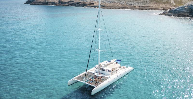Excursion en catamaran (pour adulte uniquement)