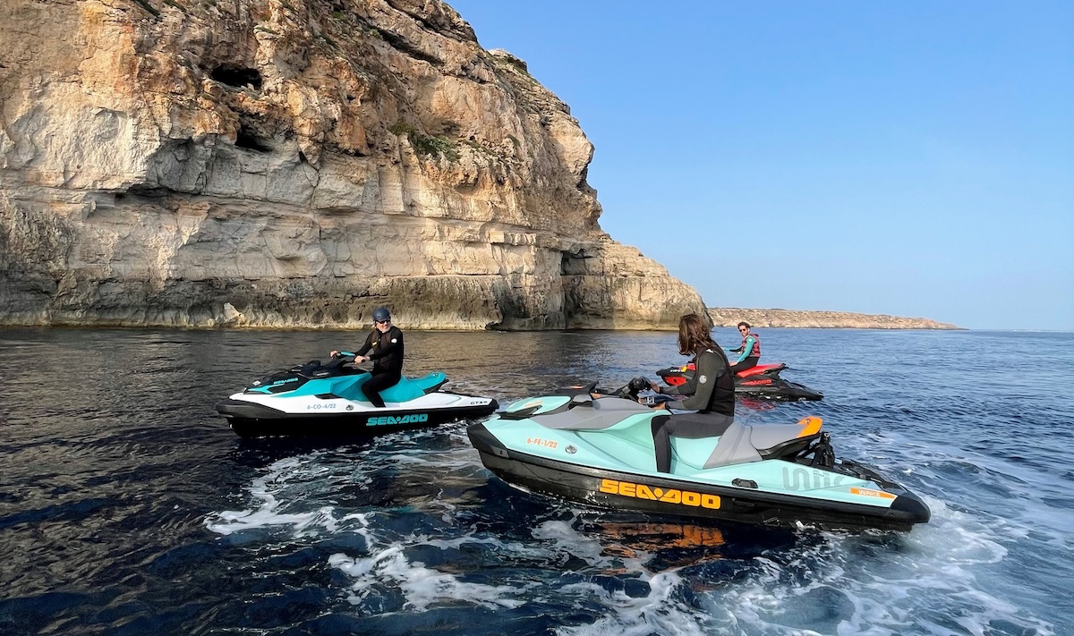 67e96b8a217e0_jet-ski-0bc6e869-0