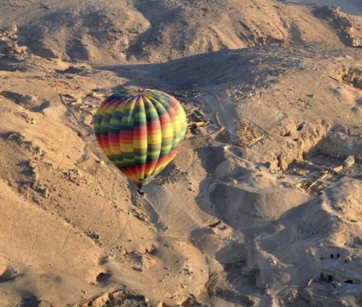 Vol en Montgolfière au-dessus du Désert de Namib – Expérience Inoubliable
